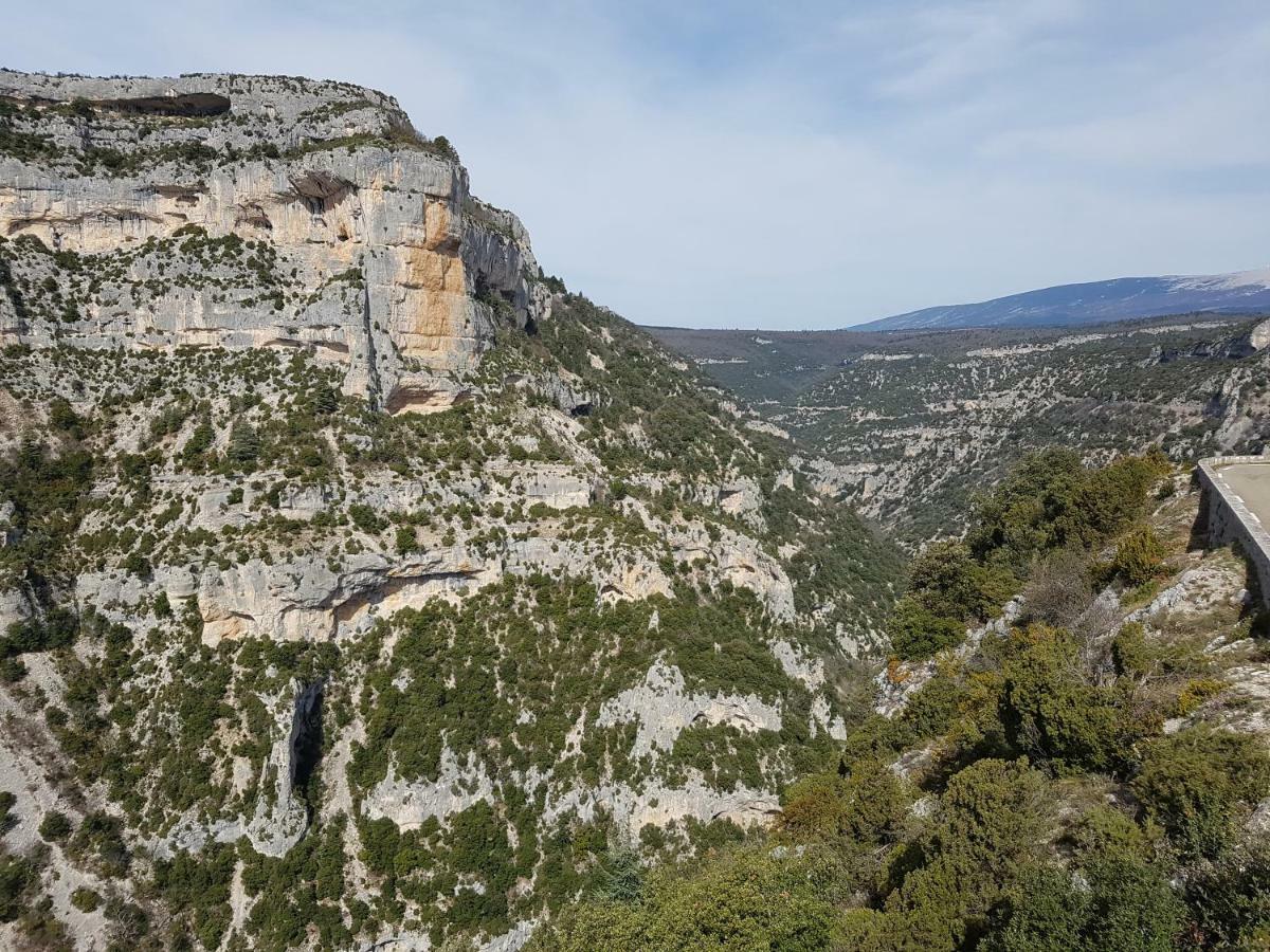 Chambre Pour Cyclistes Au Mt Ventoux Le Barroux Bagian luar foto
